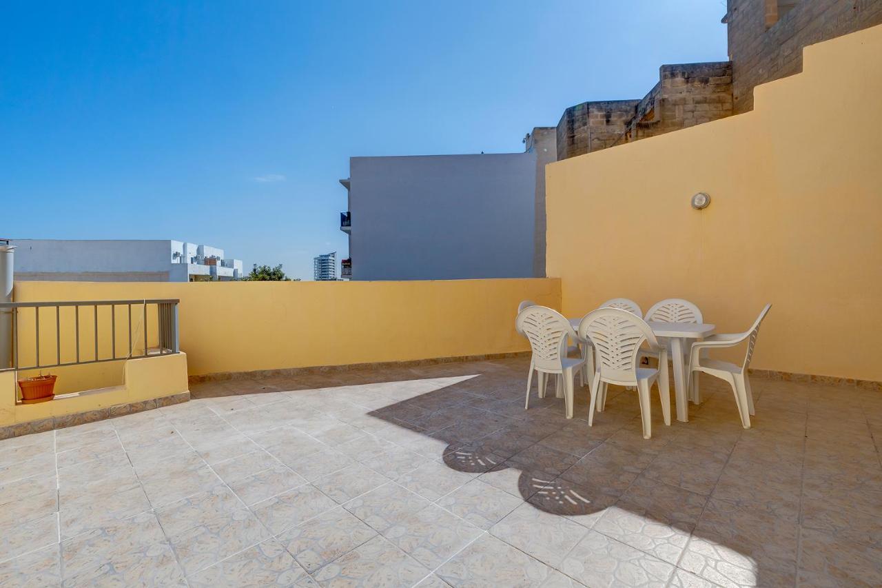 Modern 2 Bedroom Maisonette In Central Sliema Dış mekan fotoğraf