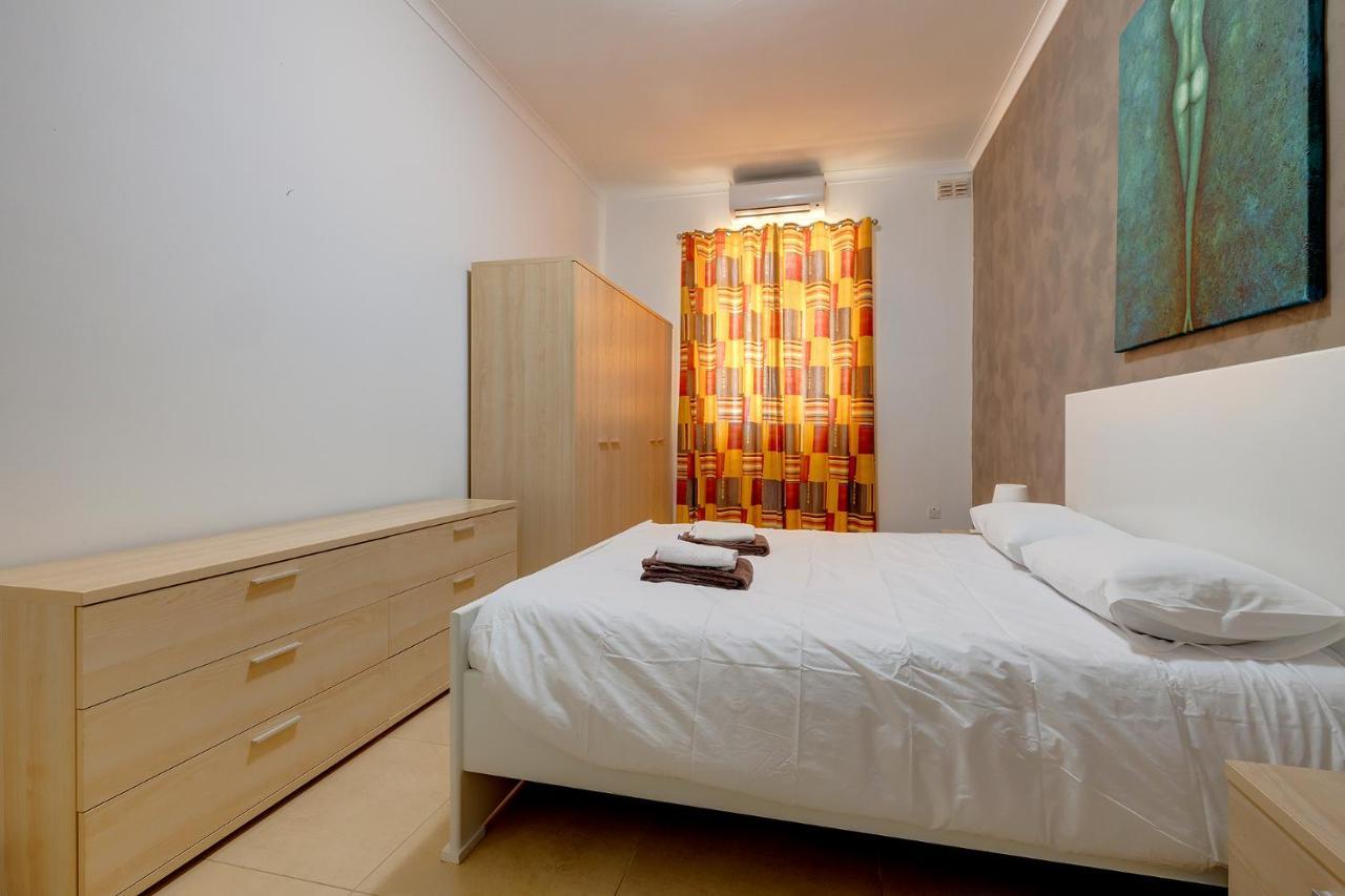 Modern 2 Bedroom Maisonette In Central Sliema Dış mekan fotoğraf