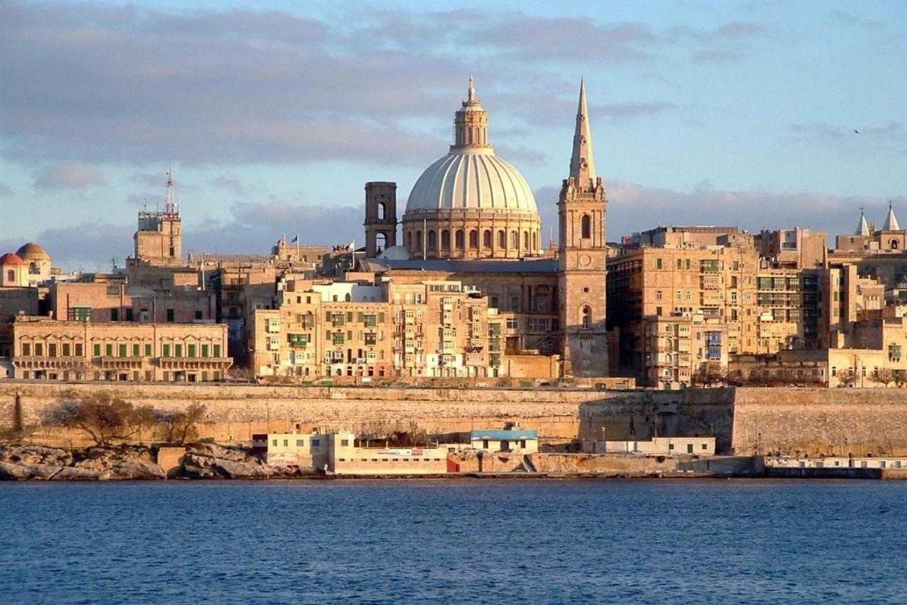 Modern 2 Bedroom Maisonette In Central Sliema Dış mekan fotoğraf